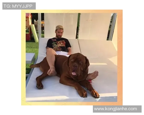 足球明星时尚穿搭揭秘他们的裤子选择与搭配技巧 足球明星时尚穿搭揭秘他们的裤子选择与搭配技巧