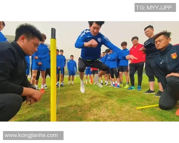 足球明星勇闯体能测试挑战极限展现运动员风采与实力 足球明星勇闯体能测试挑战极限展现运动员风采与实力