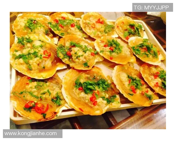 香港足球明星队赛后欢聚一堂共享美食庆祝胜利时刻 香港足球明星队赛后欢聚一堂共享美食庆祝胜利时刻